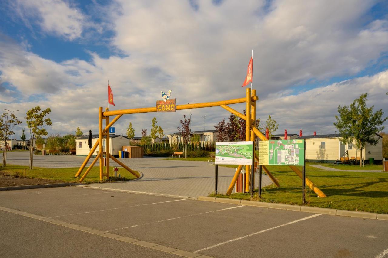 Merlin'S Camp Znojmo Eksteriør billede
