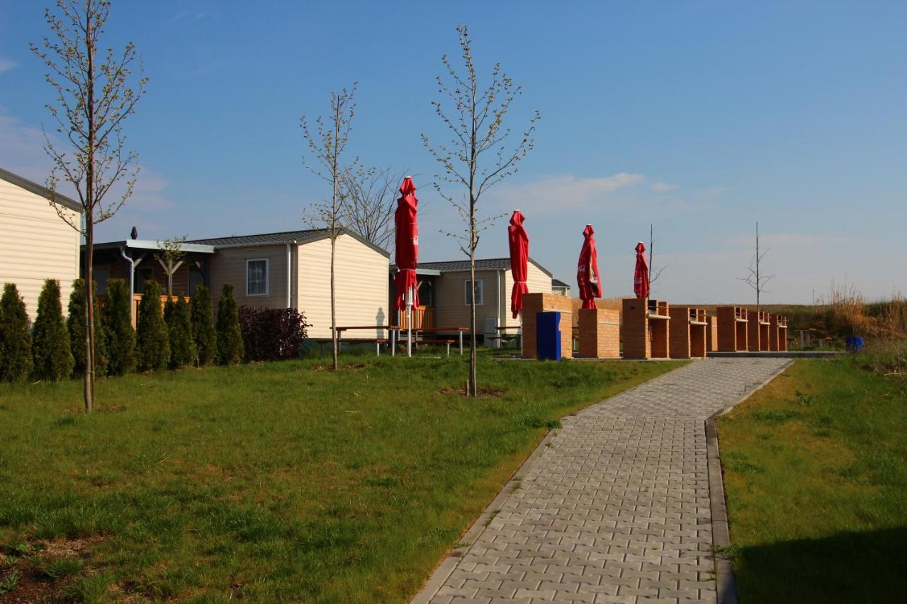 Merlin'S Camp Znojmo Eksteriør billede